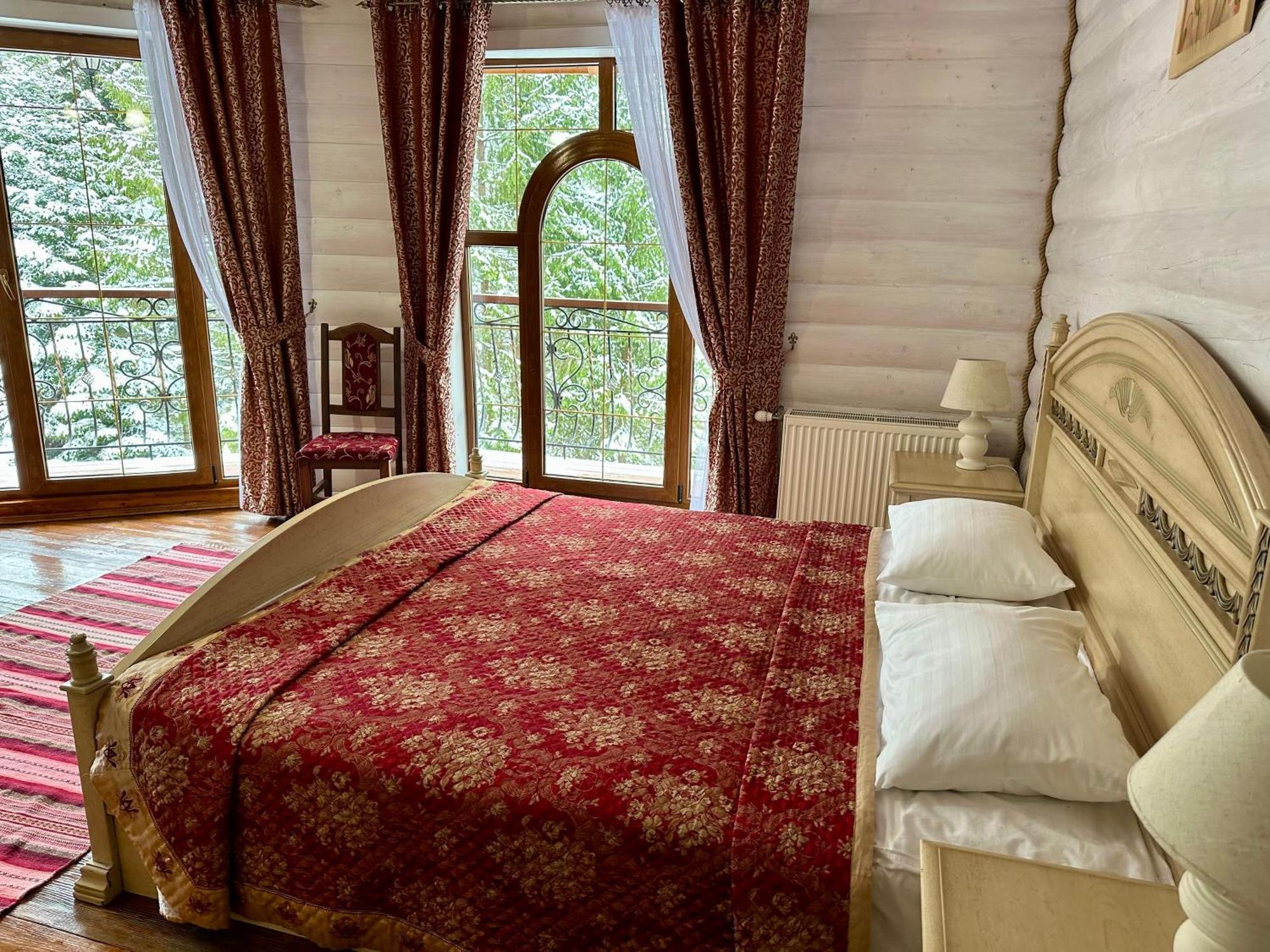 Hotel Dykyi Med Tatariv Luaran gambar