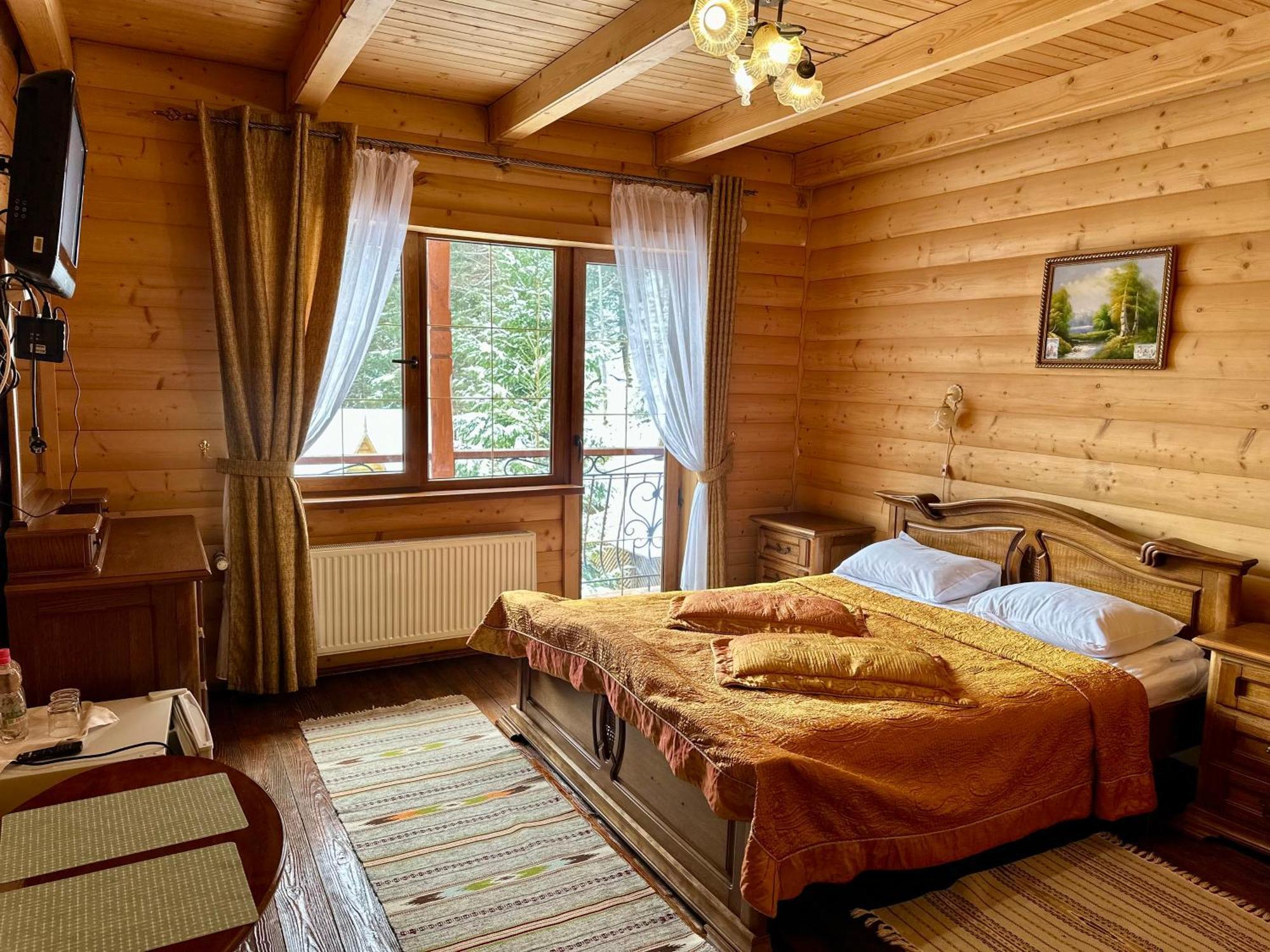 Hotel Dykyi Med Tatariv Luaran gambar